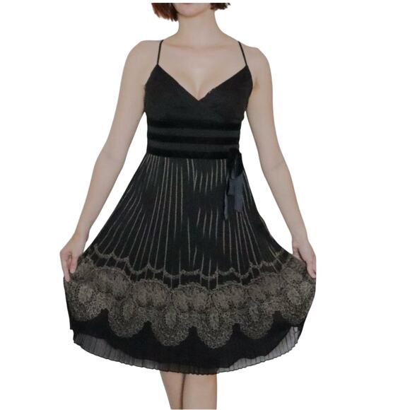 Ann Taylor Loft- Elegant Pleated Lace Print Cocktail Dress Size 4P Holiday - Picture 1 of 10